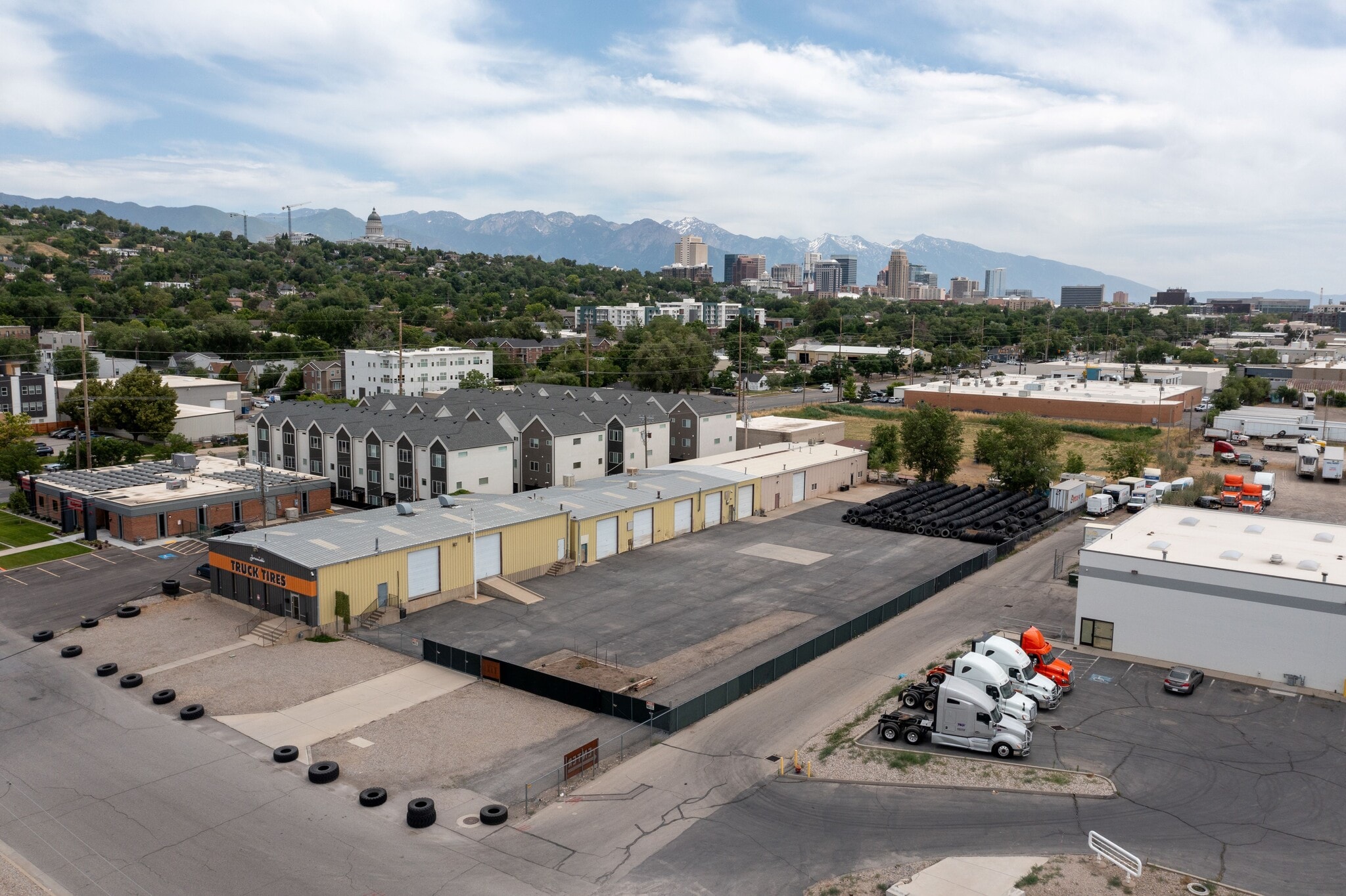 425 W 800 N, Salt Lake City, UT à louer Photo de l’immeuble– Image 1 sur 15