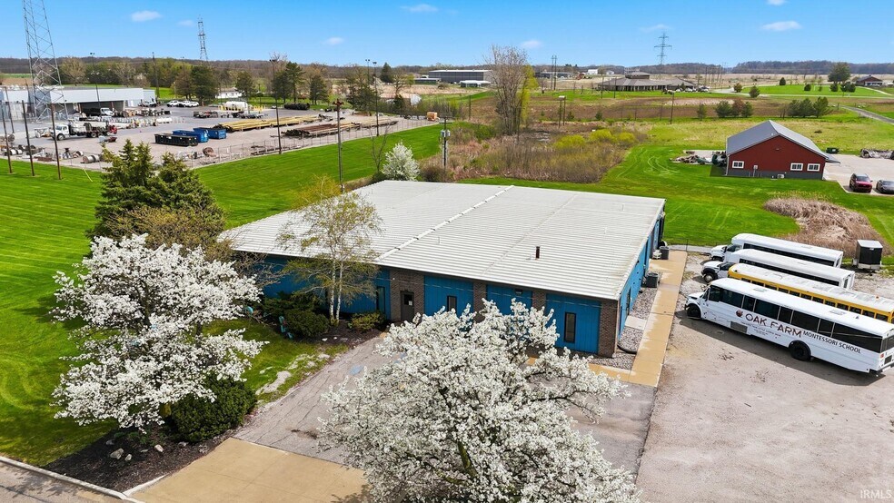 149 Green Dr, Avilla, IN à vendre - Photo de l’immeuble – Image 3 sur 10