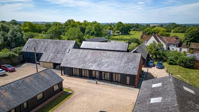 Meppershall Rd, Hitchin à louer - Photo principale – Image 1 sur 6