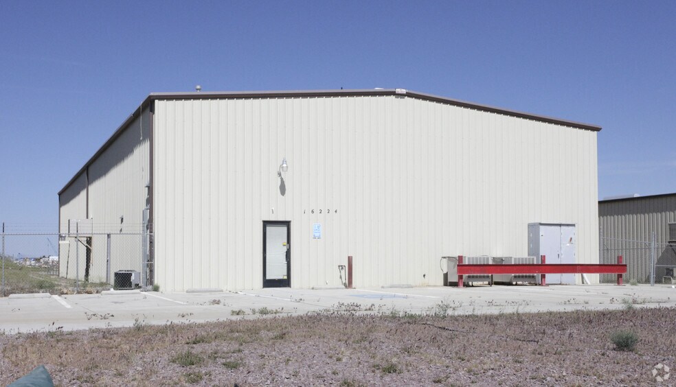 16224 Koala Rd, Adelanto, CA à vendre - Photo principale – Image 1 sur 8