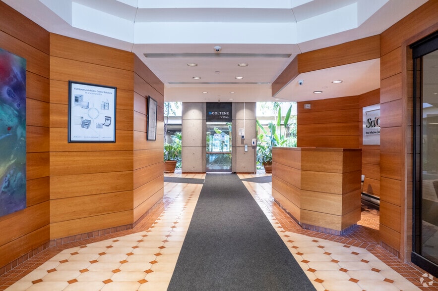 1440 Don Mills Rd, Toronto, ON à louer - Hall d’entrée – Image 3 sur 4