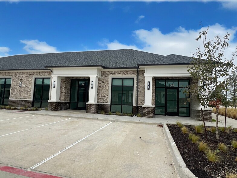 1630 W Prosper Trl, Prosper, TX à louer - Photo de l’immeuble – Image 2 sur 2