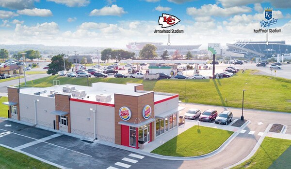 4001 Blue Ridge Cut OFF, Kansas City, MO à vendre - Photo de l’immeuble – Image 2 sur 6