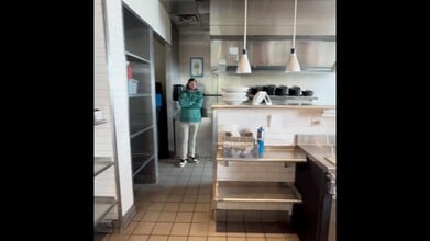 1700 Northside Dr NW, Atlanta, GA à louer - Vidéo sur l’annonce professionnelle 