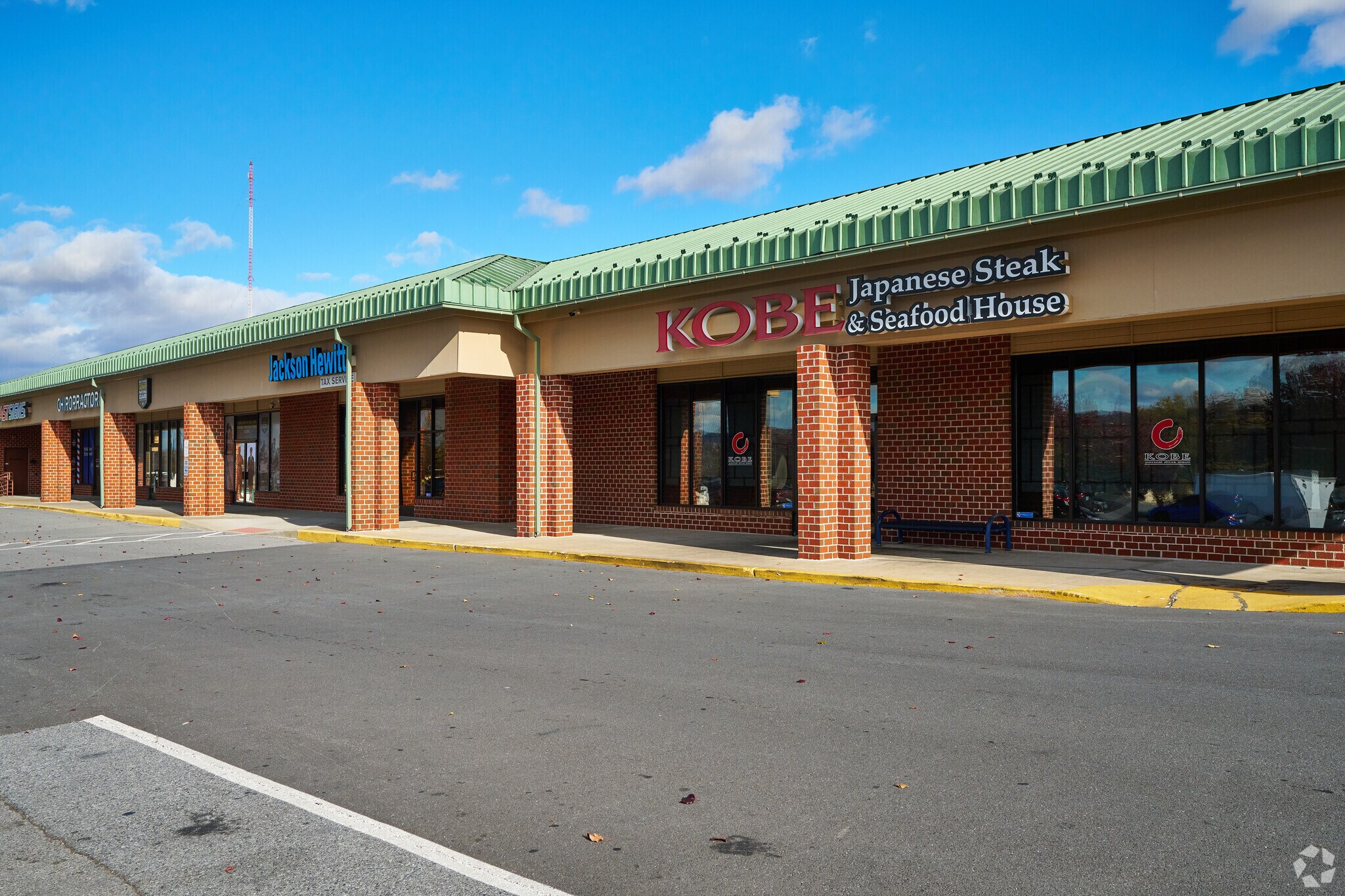 198-216 S Viking Way, Martinsburg, WV à louer Photo principale– Image 1 sur 2