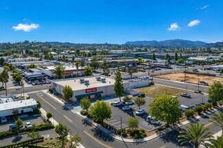 Plus de détails pour 840 W Mission Ave, Escondido, CA - Local commercial à louer
