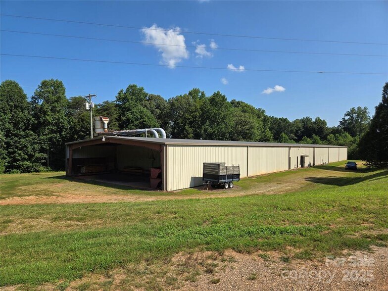 5481 & 5485 Herman Rd portefeuille de 2 biens à vendre sur LoopNet.fr - Photo principale – Image 1 sur 2