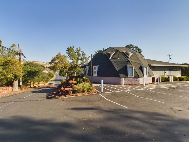 3610 Old Highway 53, Clearlake, CA à vendre - Photo de l’immeuble – Image 2 sur 19