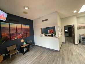 6761 E Tanque Verde Rd, Tucson, AZ à louer Photo intérieure– Image 1 sur 1