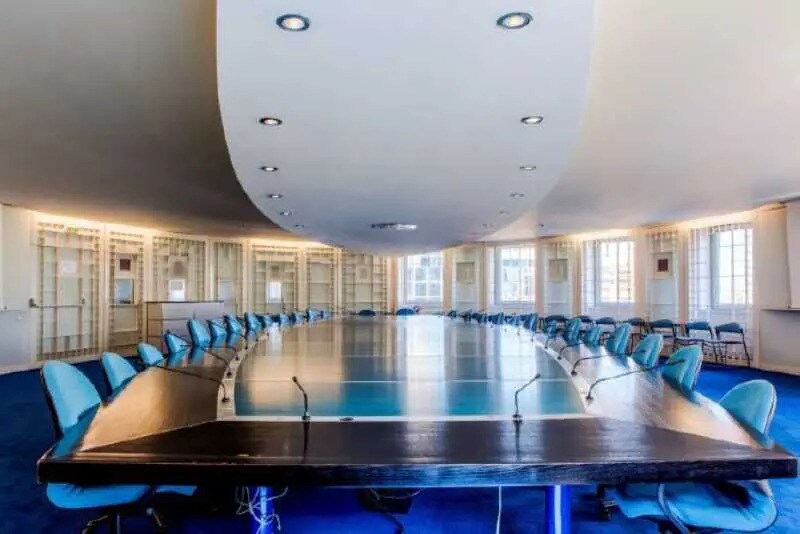 Bureau dans Courbevoie à louer - Photo de l’immeuble – Image 1 sur 7