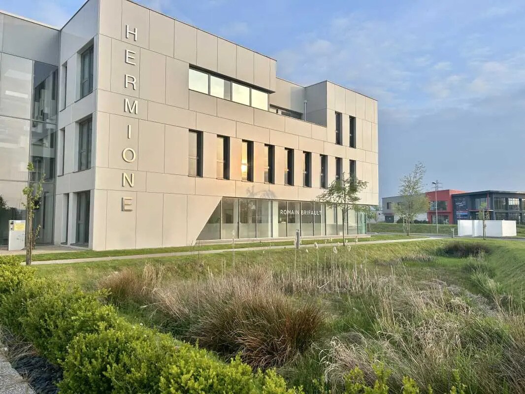 Bureau dans Saint-Martin-du-Vivier à louer Photo de l’immeuble– Image 1 sur 7