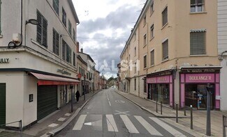 Plus de détails pour Local commercial à louer