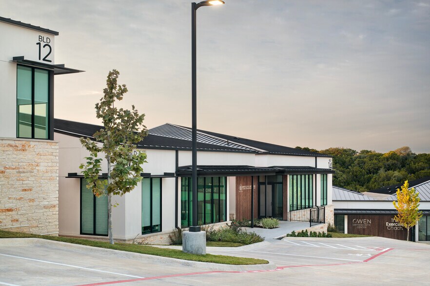 3502 Wild Cherry Dr, Austin, TX à louer - Photo de l’immeuble – Image 3 sur 10