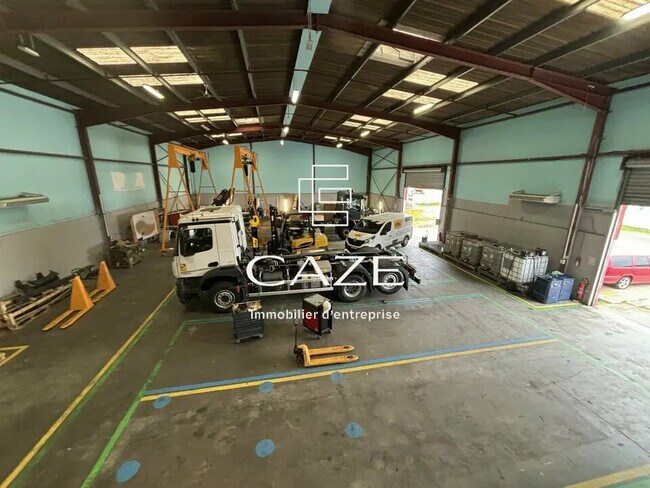 Plus de détails pour Bureau, Industriel/Logistique à louer