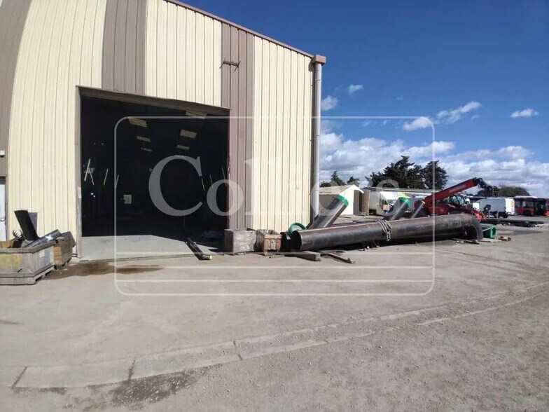 Bureau dans BERRE-L'ETANG à louer - Photo de l’immeuble – Image 2 sur 7