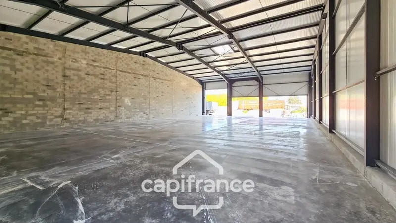 Local commercial dans Chalon-sur-Saône à louer - Photo de l’immeuble – Image 3 sur 3