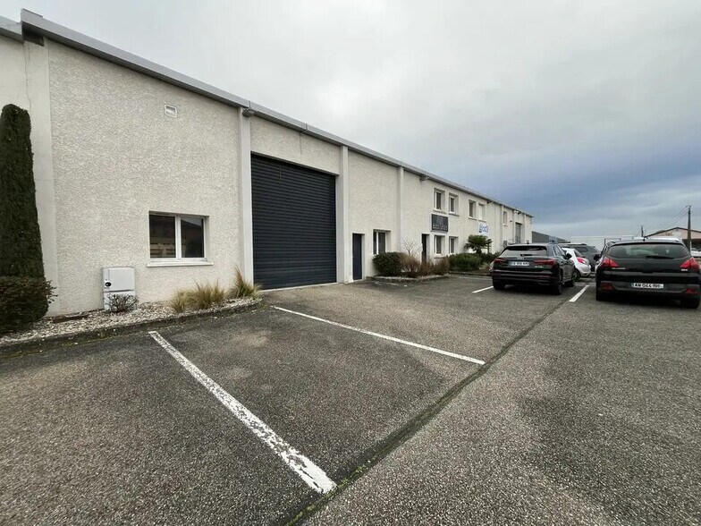 31 Rue Wilson, Décines-Charpieu à louer - Photo de l’immeuble – Image 2 sur 7