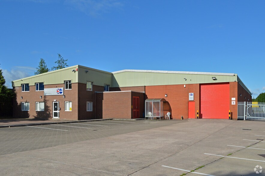 Stafford Park 12, Telford à louer - Photo principale – Image 1 sur 2