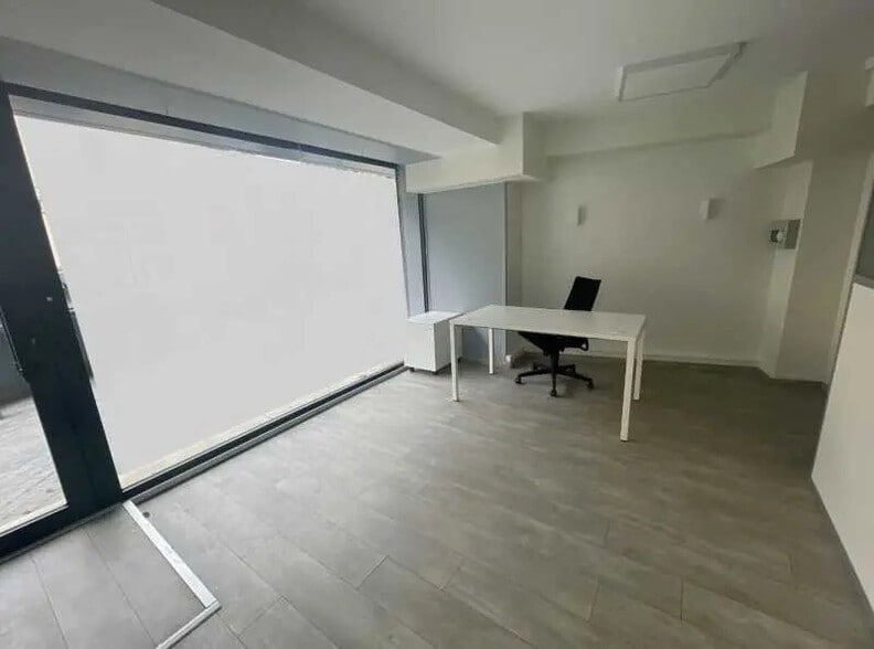 Bureau dans Chambly à louer - Photo de l’immeuble – Image 1 sur 5