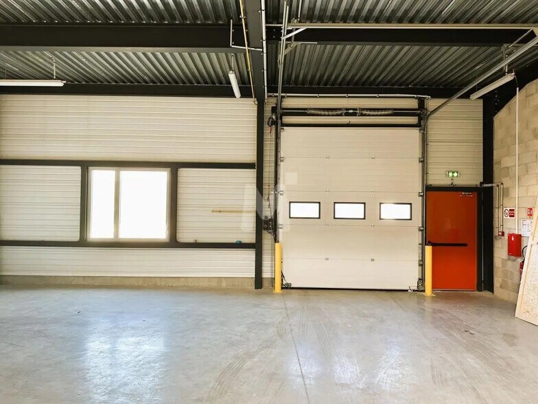 Bureau dans Villebon-sur-Yvette à louer - Photo intérieure – Image 3 sur 12