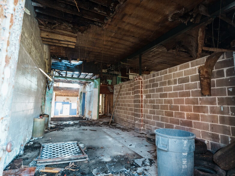 2132 W North Ave, Baltimore, MD à vendre - Photo intérieure – Image 2 sur 2