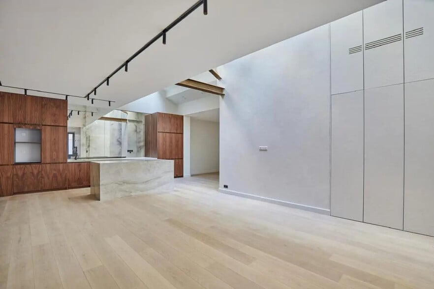 Bureau dans Paris à vendre - Photo de l’immeuble – Image 3 sur 5