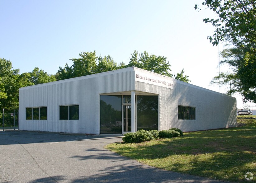 7121 Orr Rd, Charlotte, NC à vendre - Photo de l’immeuble – Image 3 sur 4