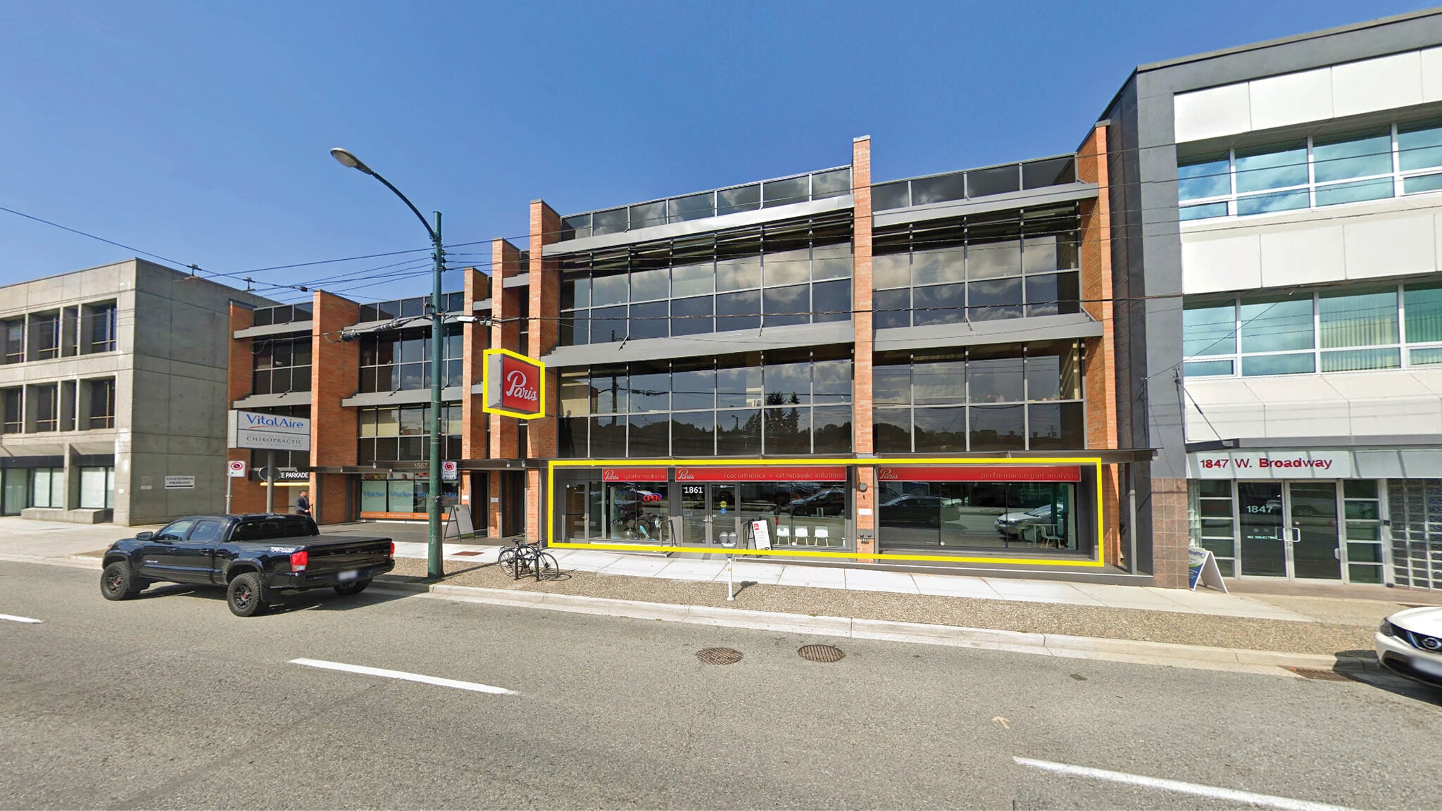 1861 Broadway W, Vancouver, BC à louer Photo intérieure– Image 1 sur 1