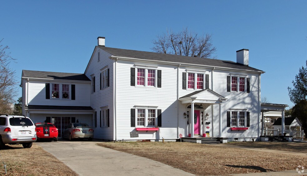 120 E Main St, Clayton, NC à louer - Photo de l’immeuble – Image 2 sur 3