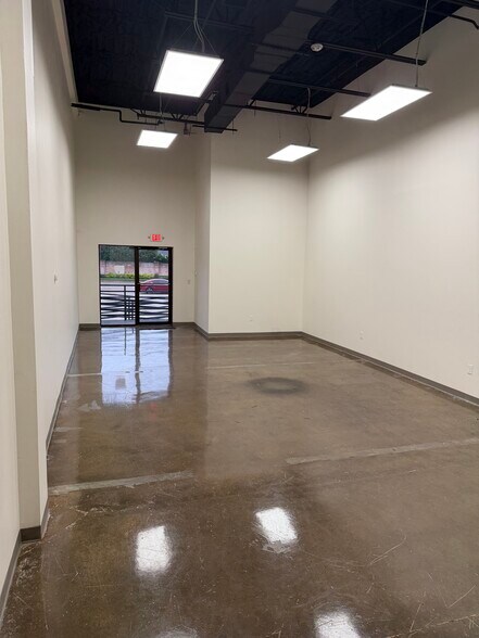 1700 Wirt Rd, Houston, TX à louer - Photo de l’immeuble – Image 3 sur 7