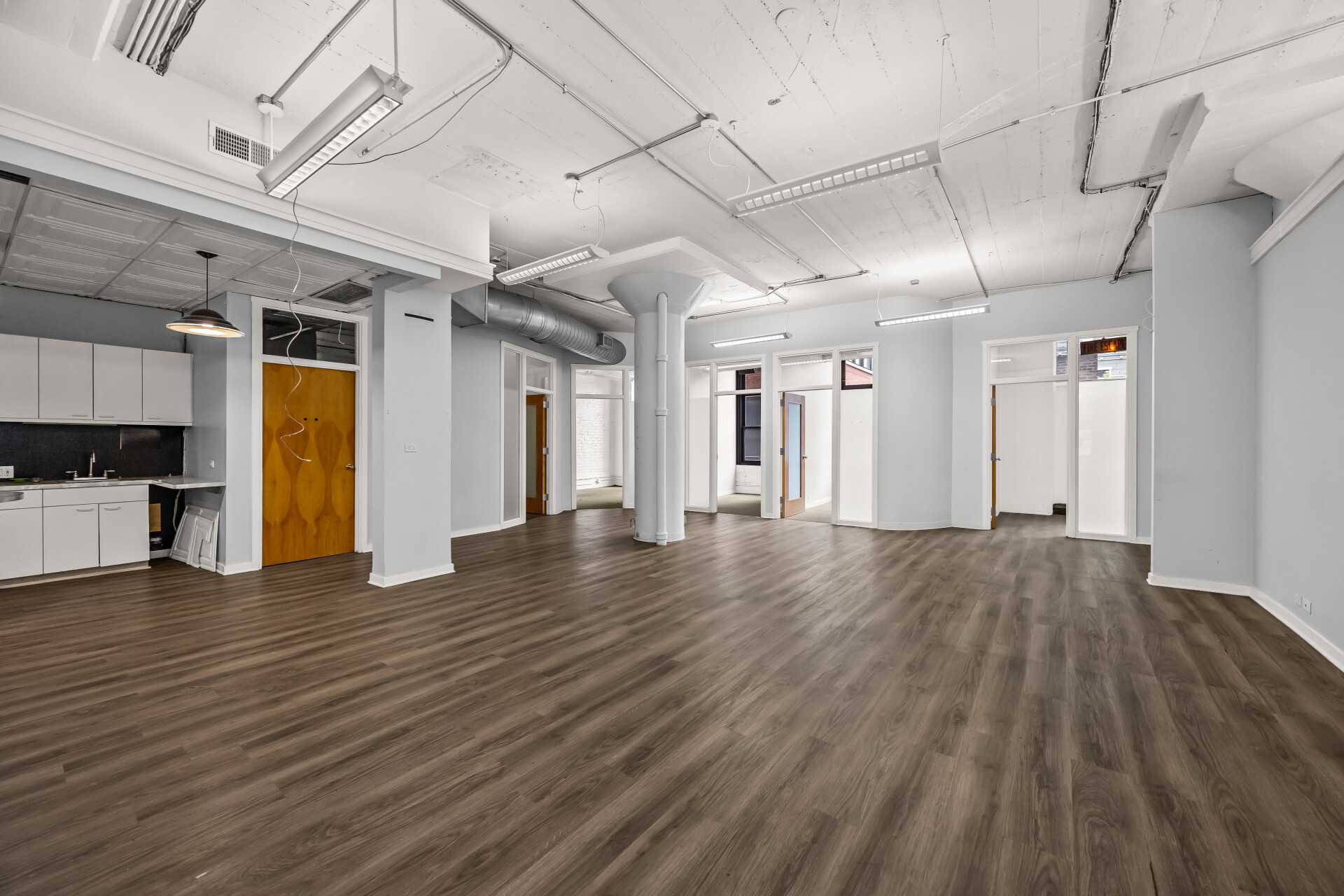 222 W Ontario St, Chicago, IL à louer Photo intérieure– Image 1 sur 7