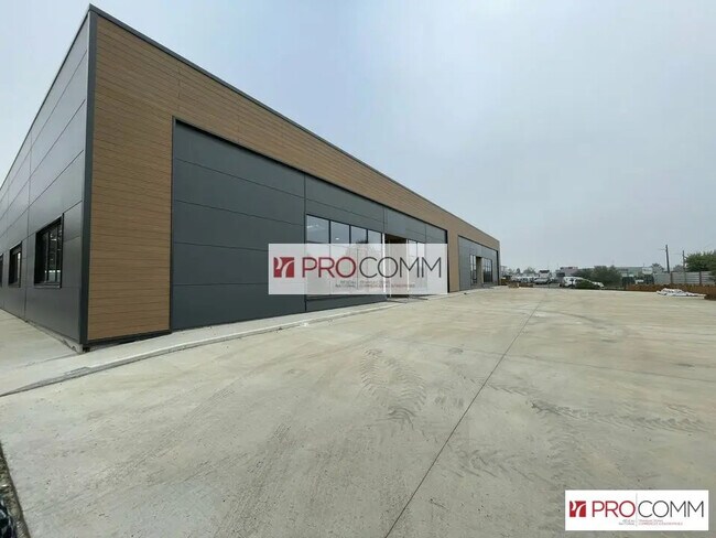 Plus de détails pour Industriel/Logistique à louer