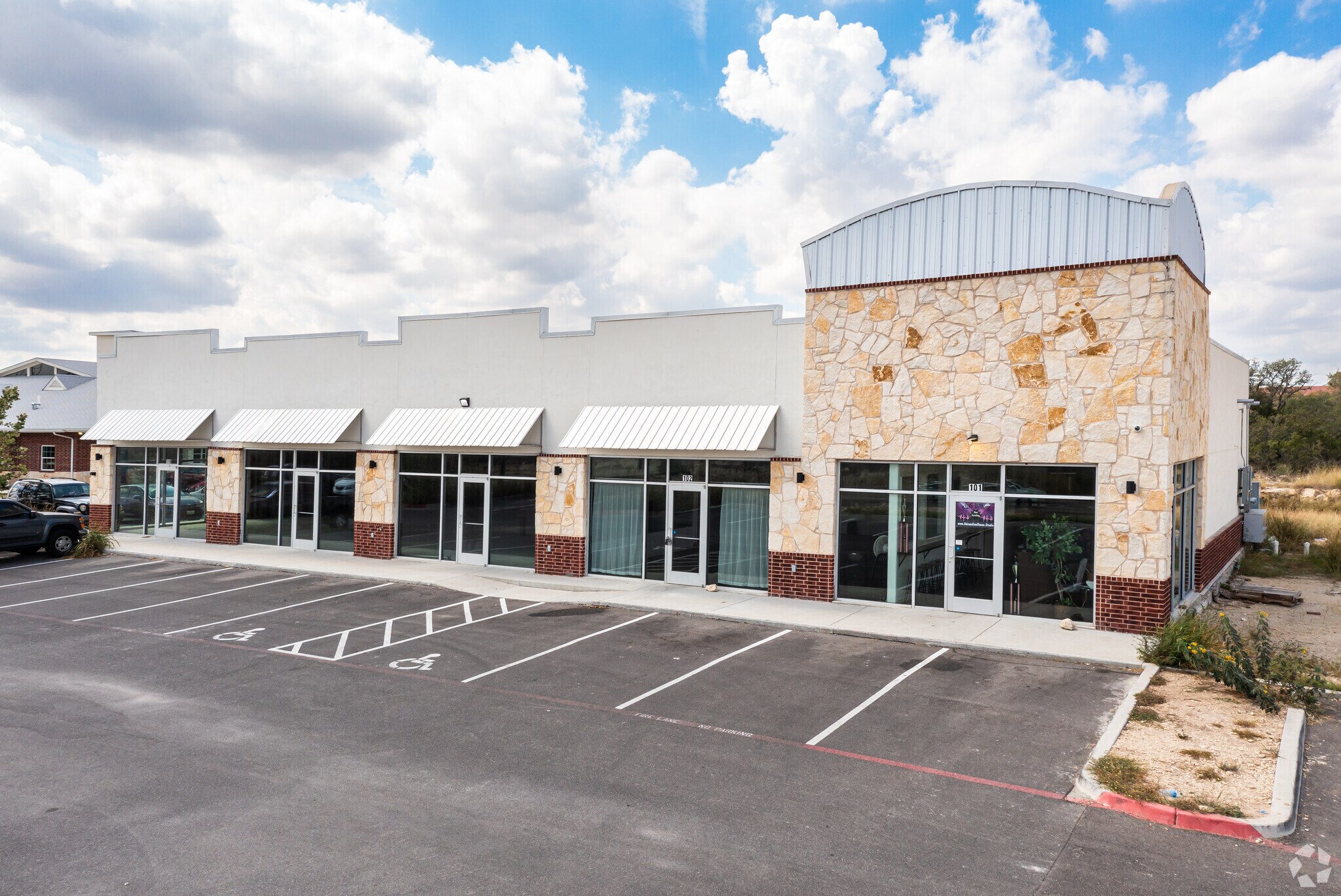 119 Exeter Place Dr, San Antonio, TX à louer Photo principale– Image 1 sur 7