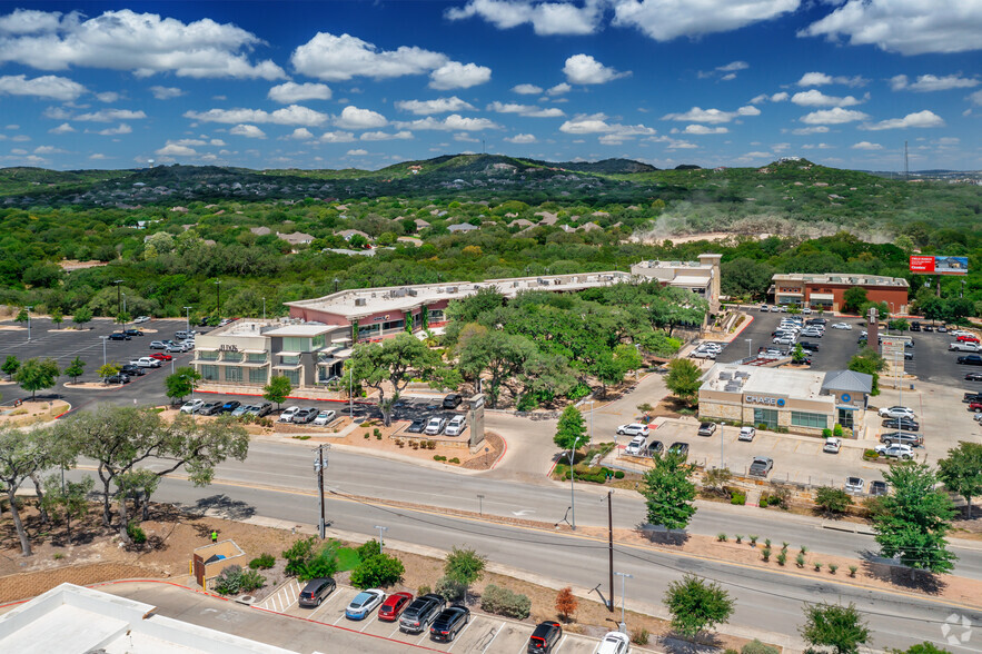 22193 IH-10, San Antonio, TX à louer - Photo de l’immeuble – Image 1 sur 4