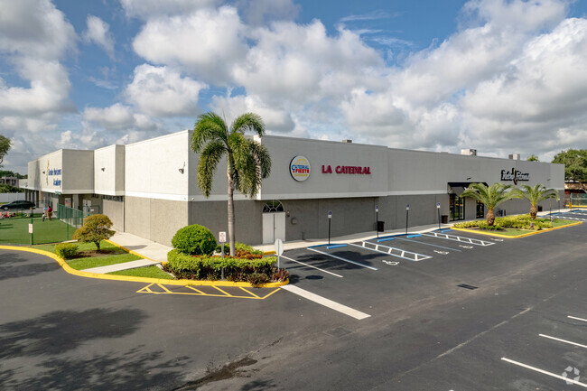 Plus de détails pour 5880 W Oakland Park Blvd, Lauderhill, FL - Local commercial à louer