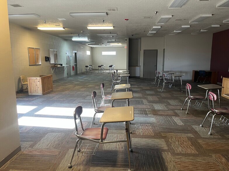 3304 I80 Service Rd, Cheyenne, WY à vendre - Photo de l’immeuble – Image 2 sur 15