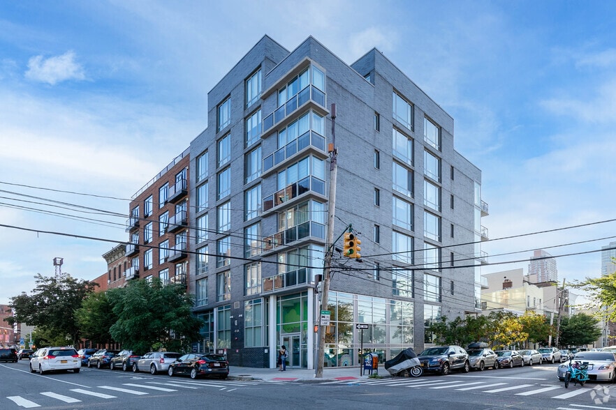 47-28 11th St, Long Island City, NY à vendre - Photo principale – Image 1 sur 5