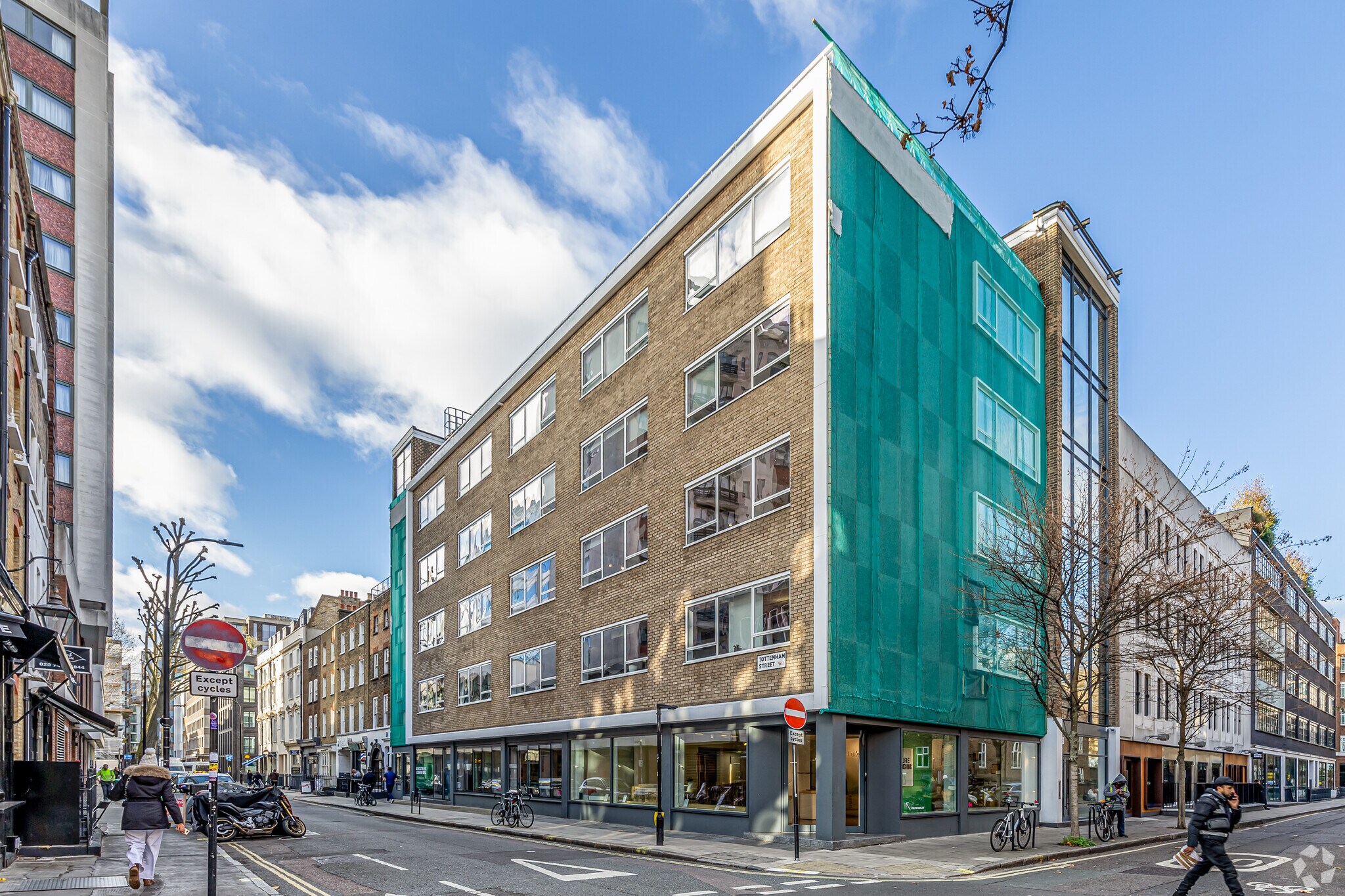 43 Whitfield St, Londres à louer Photo de l’immeuble– Image 1 sur 11