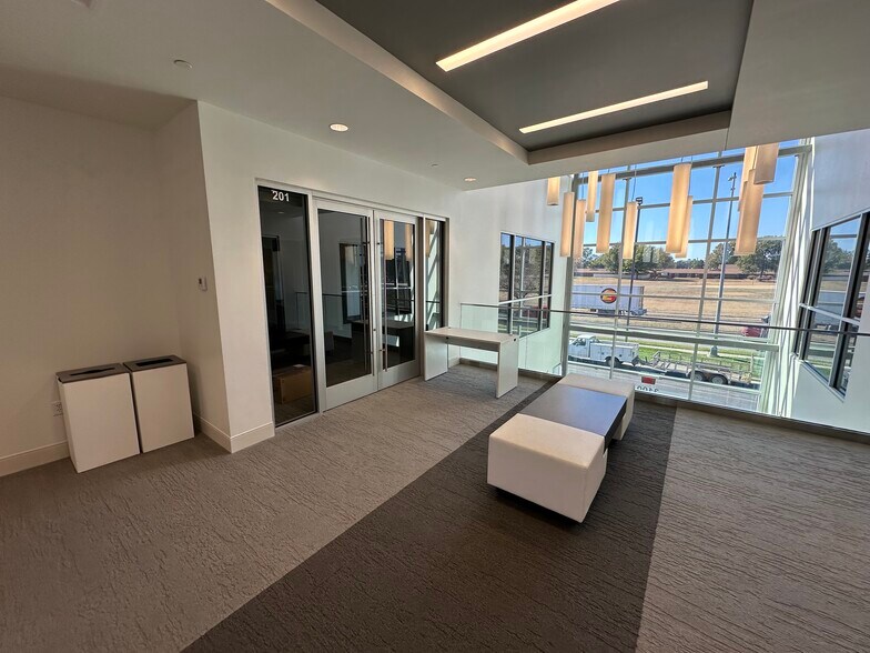 3100 S National Ave, Springfield, MO à louer - Photo intérieure – Image 3 sur 9