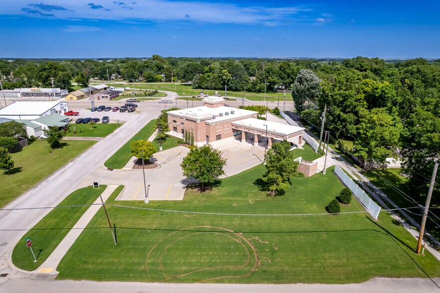 525 N Osage Ave, Dewey, OK à vendre - Photo de l’immeuble – Image 3 sur 10