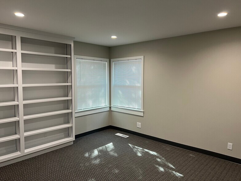 1130-1132 McKendrie St, San Jose, CA à louer - Photo intérieure – Image 3 sur 8