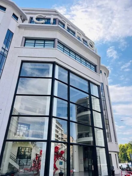 Bureau dans Lyon à louer - Photo de l’immeuble – Image 1 sur 13