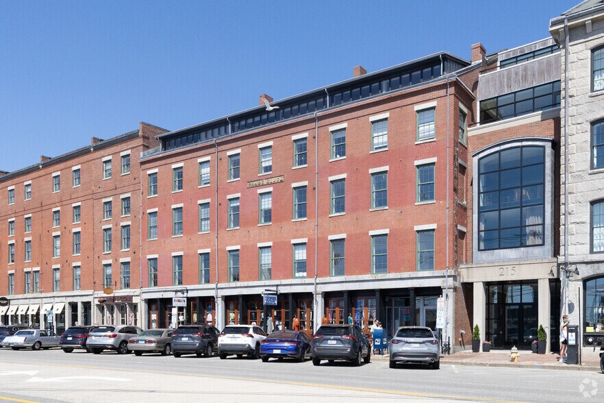 217-221 Commercial St, Portland, ME à louer - Photo principale – Image 1 sur 2