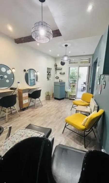 Plus de détails pour Local commercial à louer