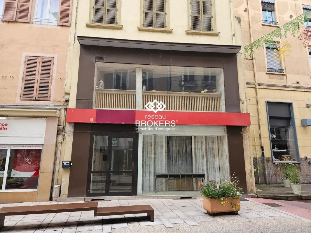 Local commercial dans Mâcon à vendre Photo de l’immeuble– Image 1 sur 7