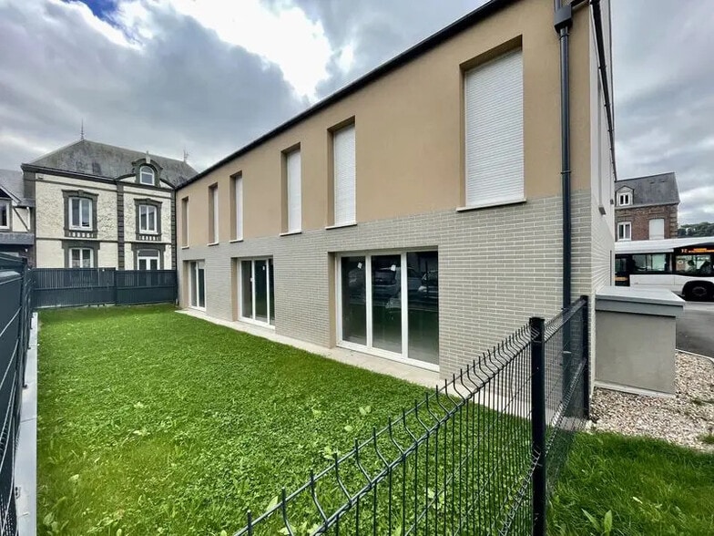 Bureau dans Déville-lès-Rouen à vendre - Photo de l’immeuble – Image 2 sur 6