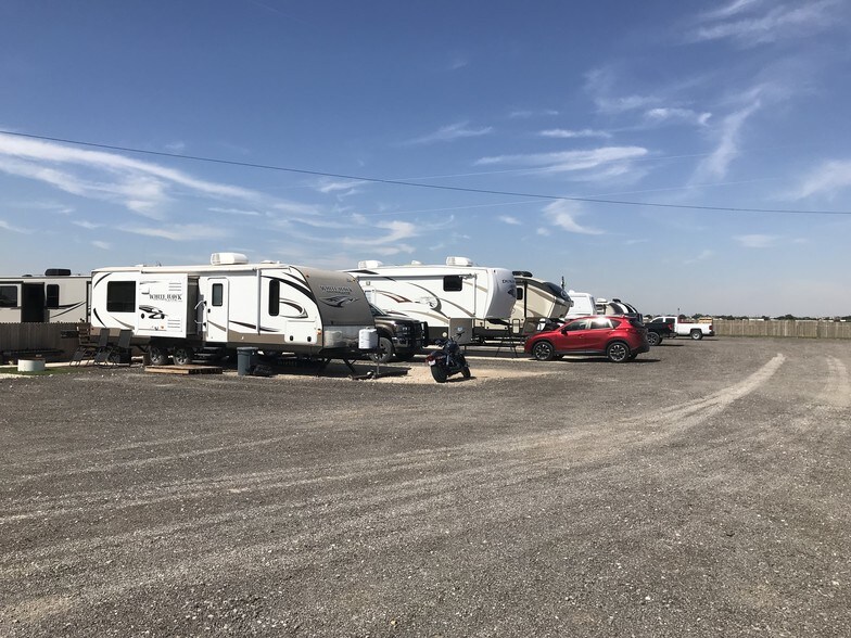 7022 E County Road 64, Midland, TX à vendre - Photo de l’immeuble – Image 3 sur 30