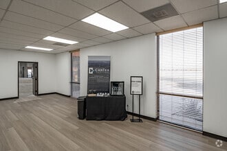 2500-2536 NE Loop 820, Fort Worth, TX à louer Hall d’entrée– Image 1 sur 8