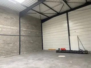Local d’activités dans Brignais à louer - Photo intérieure – Image 3 sur 15
