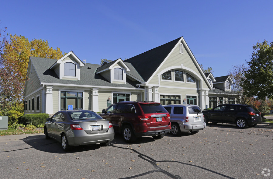 11100-11116 N Zealand Ave, Champlin, MN à louer - Photo de l’immeuble – Image 3 sur 5